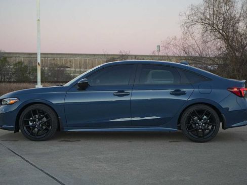 New 2026 Honda Civic Sport image 3