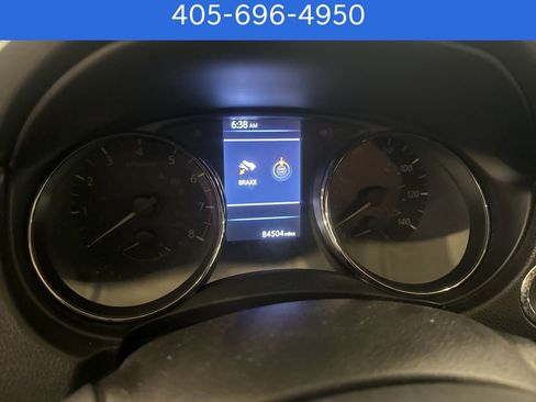 Used 2020 Nissan Rogue SV w/ Sun & Sound Touring Package image 8