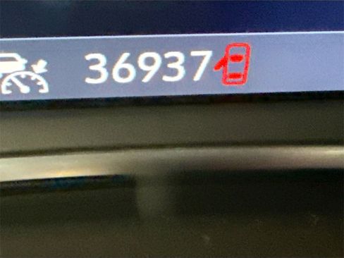 Used 2024 GMC Terrain AT4 image 12