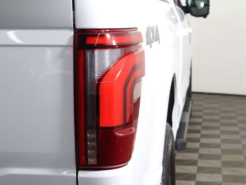 Used 2024 Ford F150 Lariat AWD/4WD image 17