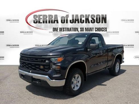 Used 2023 Chevrolet Silverado 1500 W/T w/ Trailering Package AWD/4WD image 5