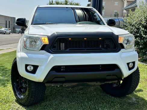 Used 2015 Toyota Tacoma 4x4 Double Cab w/ SR5 Package image 4