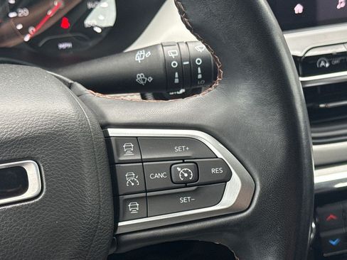 Used 2022 Jeep Compass Limited AWD/4WD image 25