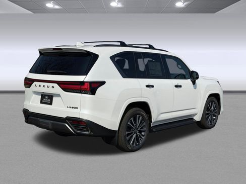 New 2026 Lexus LX 600 4WD w/ Premium Package image 9