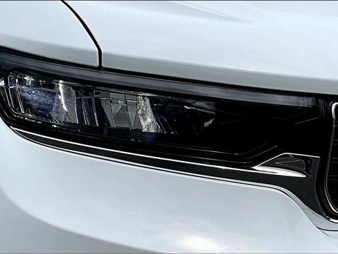 Used 2023 Jeep Grand Cherokee L Limited w/ Luxury Tech Group II AWD/4WD image 32