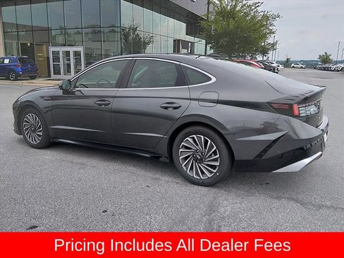 Certified 2026 Hyundai Sonata Limited FWD image 5