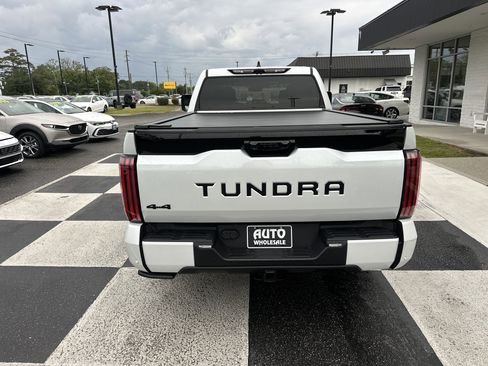 Used 2024 Toyota Tundra Platinum AWD/4WD image 7