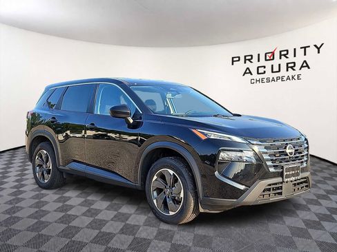 Used 2025 Nissan Rogue SV FWD image 3