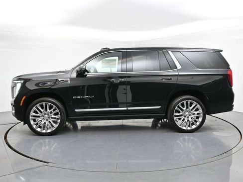 New 2026 GMC Yukon Denali w/ Denali Reserve Package AWD/4WD image 3