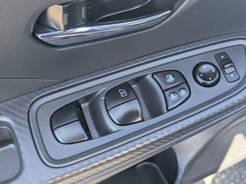 Certified 2025 Nissan Versa SV FWD image 22
