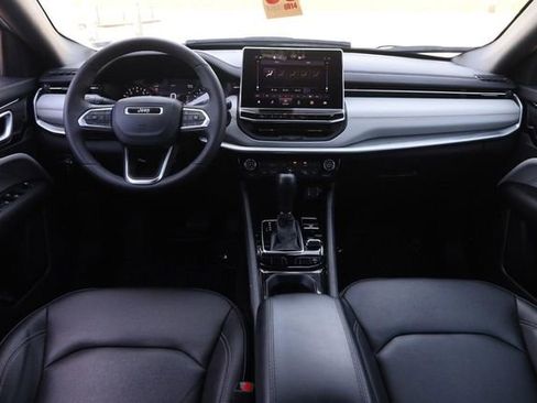 Used 2025 Jeep Compass Limited AWD/4WD image 22