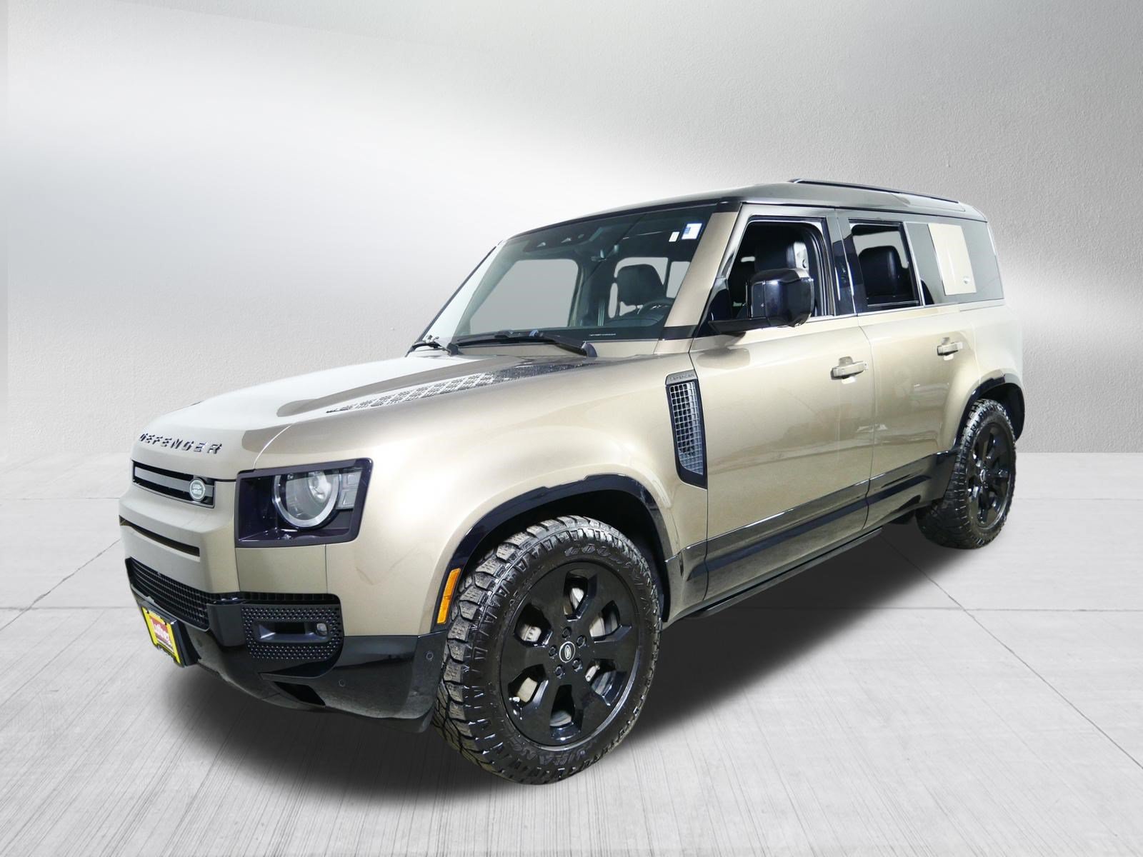 Used 2024 Land Rover Defender 110 X-Dynamic SE AWD/4WD image 3
