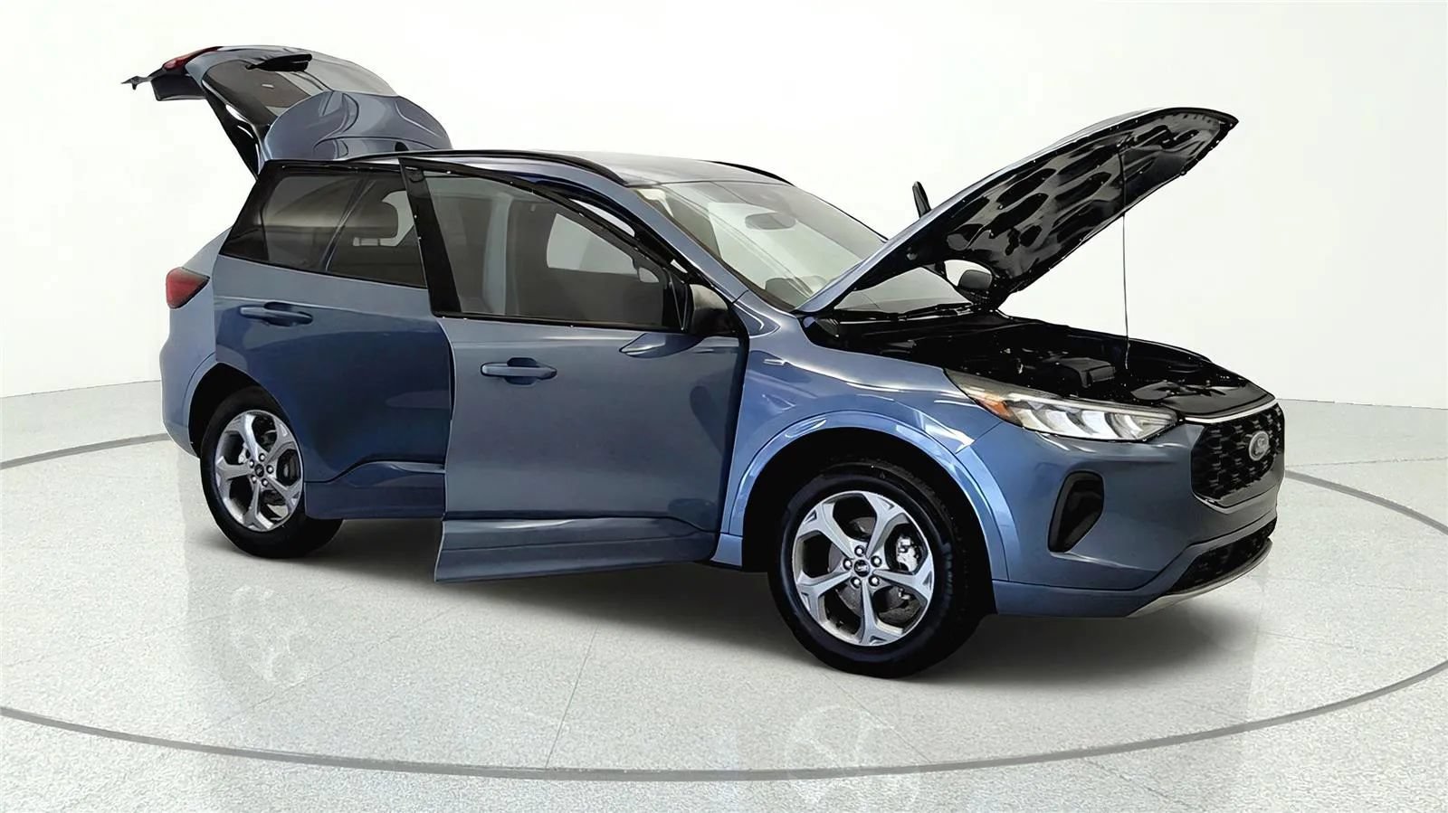 Used 2024 Ford Escape ST-Line w/ Tech Pack #1 AWD/4WD image 8