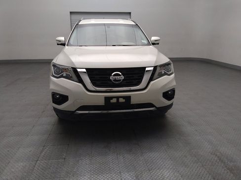 Used 2017 Nissan Pathfinder SL w/ Trailer Tow Package FWD image 14