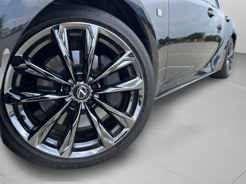 Used 2025 Lexus IS 350 F Sport RWD image 32