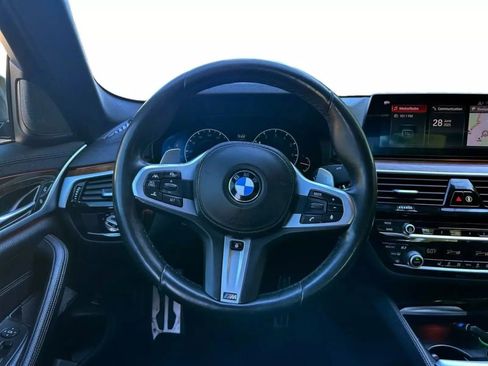 Used 2019 BMW M550i xDrive image 18