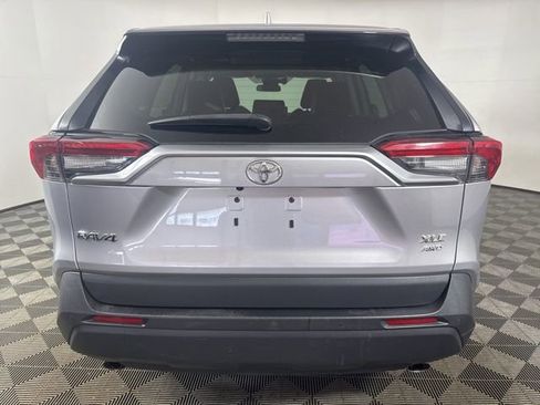 Used 2023 Toyota RAV4 XLE Premium image 22