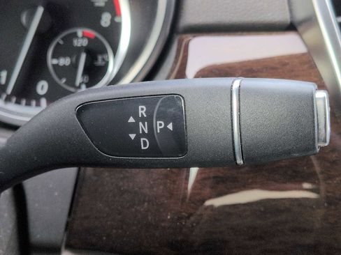 Used 2012 Mercedes-Benz ML 350 4MATIC image 32