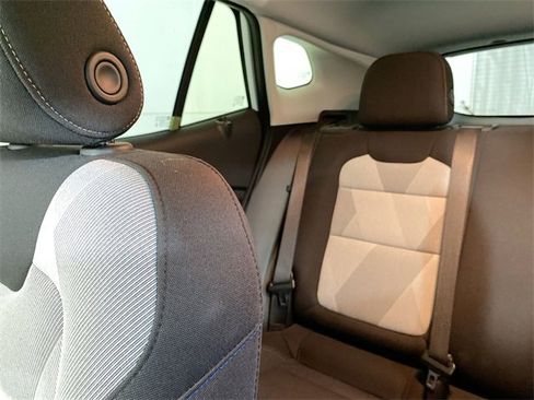 Used 2024 Chevrolet Trax LS w/ LS Convenience Package image 12