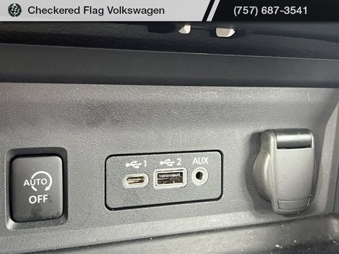 Used 2024 Nissan Sentra SV image 39