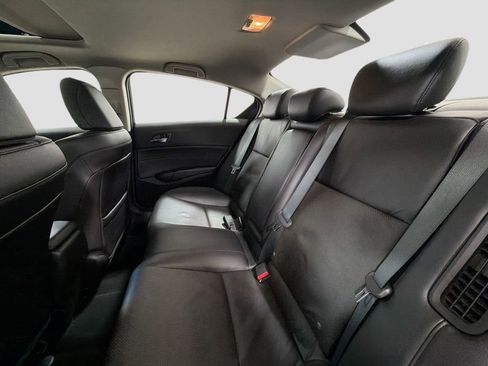 Used 2013 Acura ILX Hybrid w/ Technology Package FWD image 28