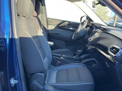 Used 2022 Chevrolet TrailBlazer LT AWD/4WD image 29