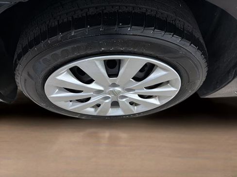 Used 2017 Nissan Sentra SL FWD image 9