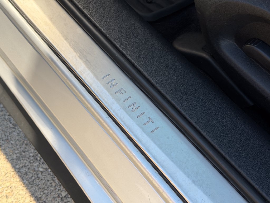 Used 2018 INFINITI Q60 Red Sport 400 AWD/4WD image 24