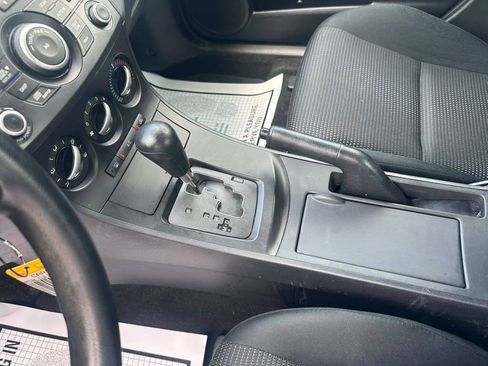 Used 2012 MAZDA MAZDA3 i Sport FWD image 13