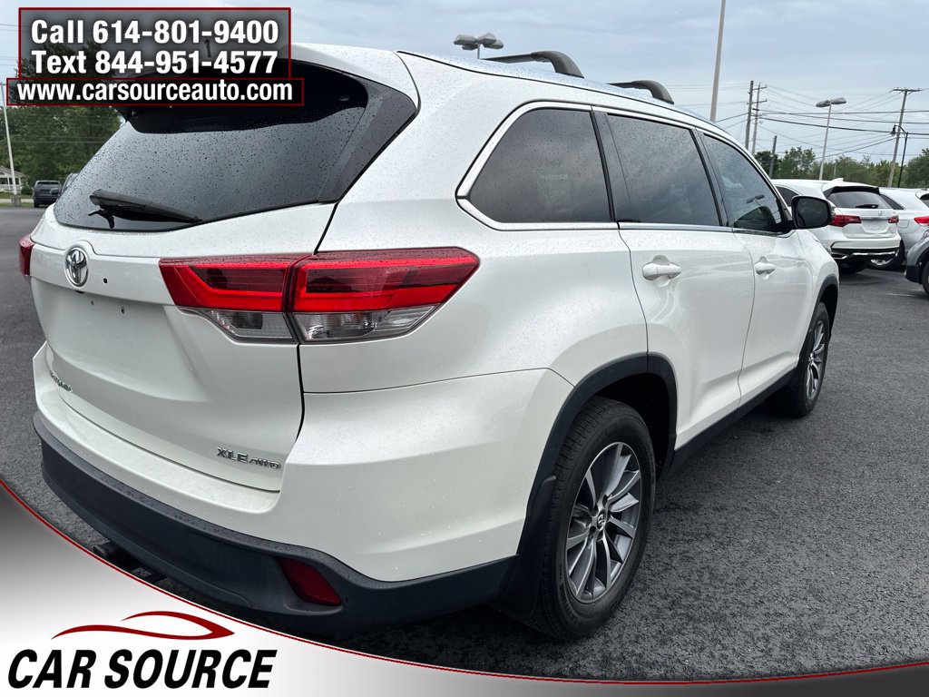 Used 2019 Toyota Highlander XLE AWD/4WD image 5
