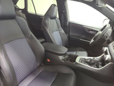 Used 2024 Toyota RAV4 XSE AWD/4WD image 14
