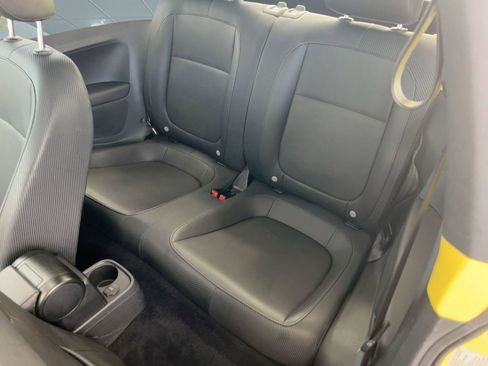 Used 2013 Volkswagen Beetle 2.5 image 23