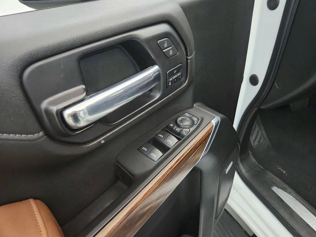 Used 2021 Chevrolet Silverado 3500 High Country AWD/4WD image 22