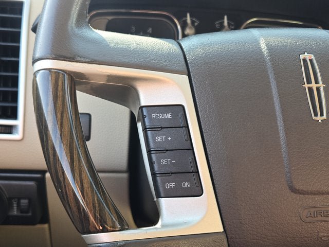 Used 2010 Lincoln MKX 2WD image 29
