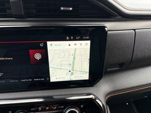 Used 2024 GMC Sierra 1500 AT4 w/ Technology Package image 28