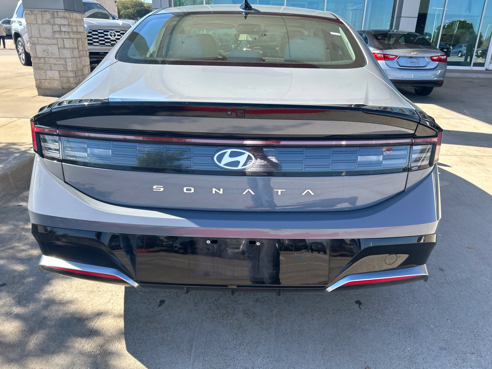 Used 2025 Hyundai Sonata SEL FWD image 11