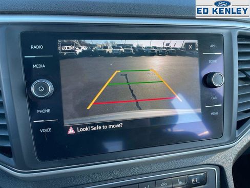 Used 2021 Volkswagen Atlas Cross Sport SE w/ Panoramic Sunroof Package image 9