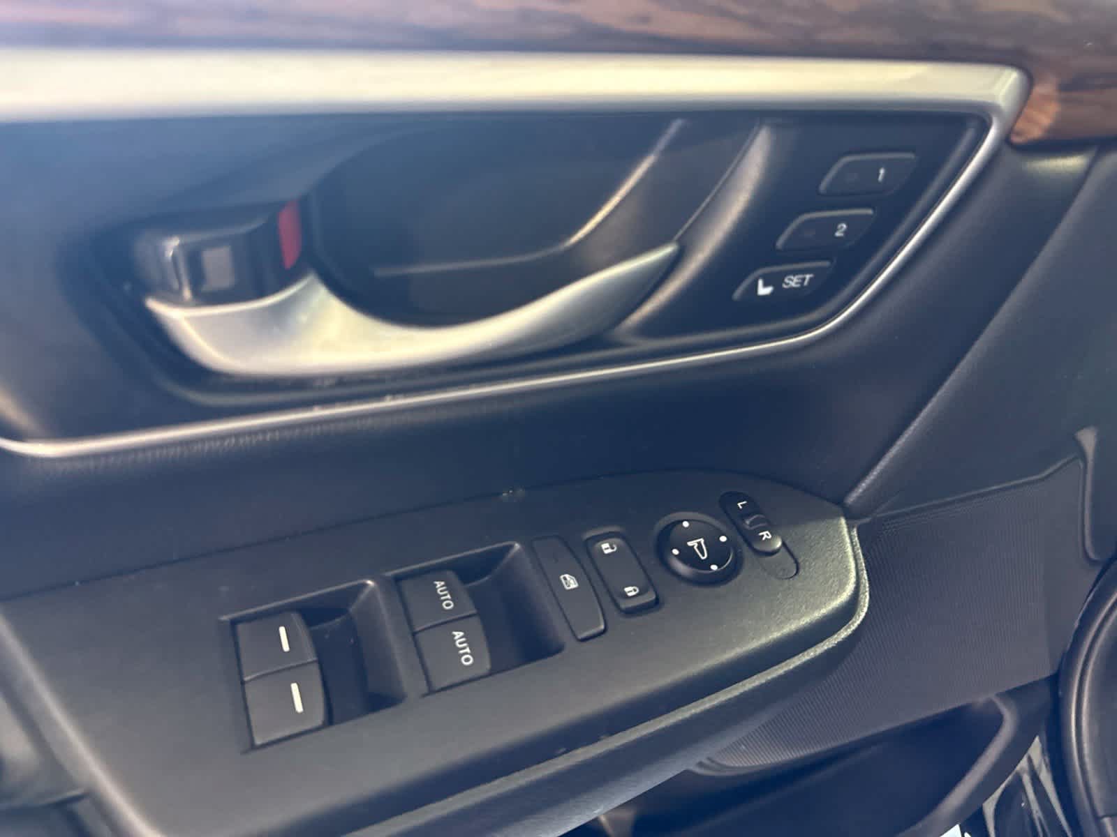 Used 2020 Honda CR-V Touring image 19