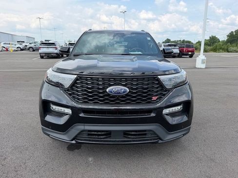 Used 2023 Ford Explorer ST w/ Technology Package AWD/4WD image 2