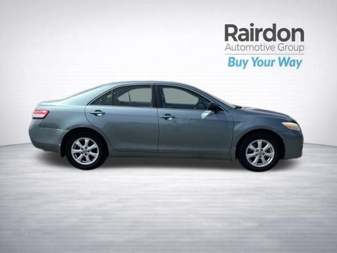 Used 2010 Toyota Camry FWD image 8
