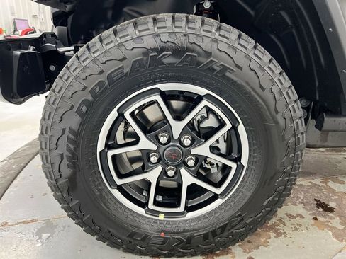 New 2026 Jeep Gladiator Rubicon image 25