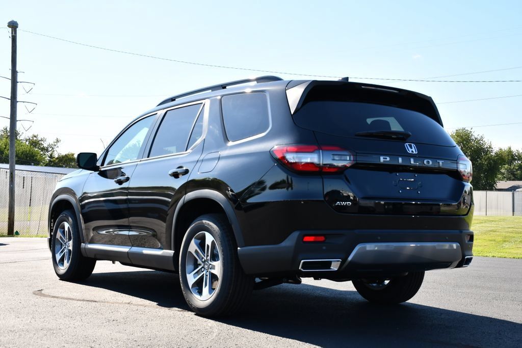 New 2026 Honda Pilot EX-L image 5