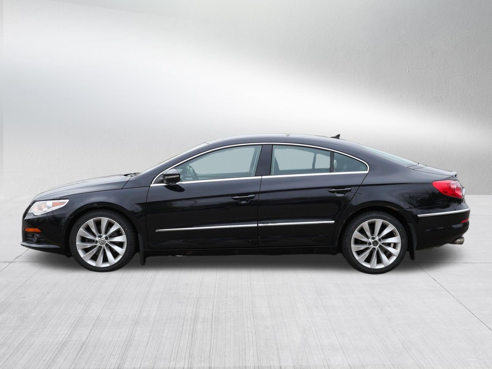 Used 2009 Volkswagen CC VR6 Sport FWD image 4