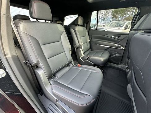 Used 2025 Chevrolet Traverse Z71 w/ Driver Confidence Package image 27