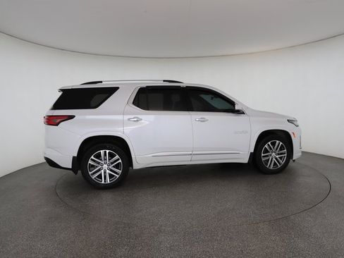Used 2024 Chevrolet Traverse High Country image 21