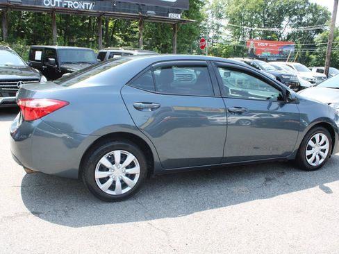 Used 2017 Toyota Corolla LE FWD image 7