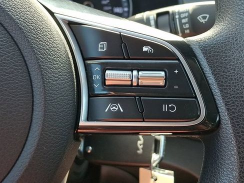 Certified 2023 Kia Forte LXS FWD image 21