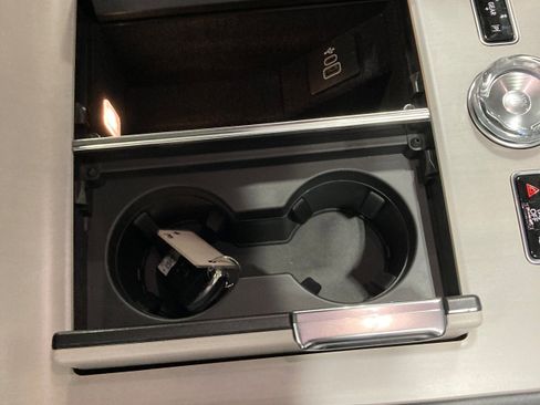 Used 2026 Lincoln Navigator L Reserve AWD/4WD image 5