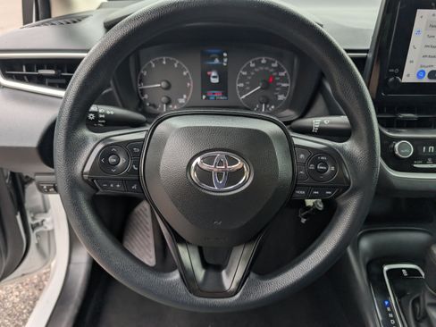 Used 2024 Toyota Corolla LE FWD image 14