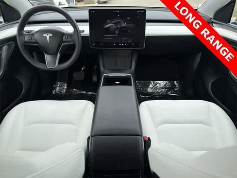 Used 2023 Tesla Model Y Long Range image 2